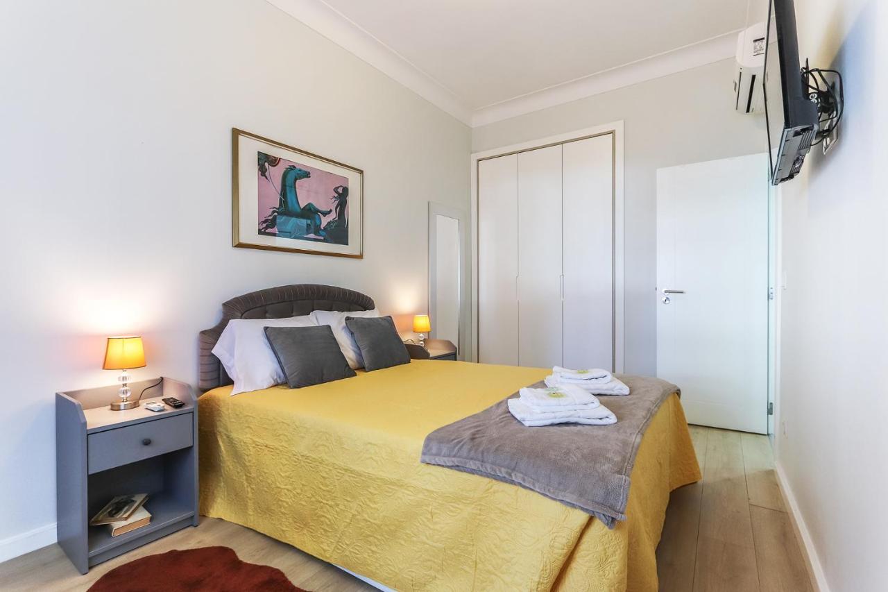 Vita Portucale ! Moscavide Casa Branca W/ Terrace Lisboa Ngoại thất bức ảnh
