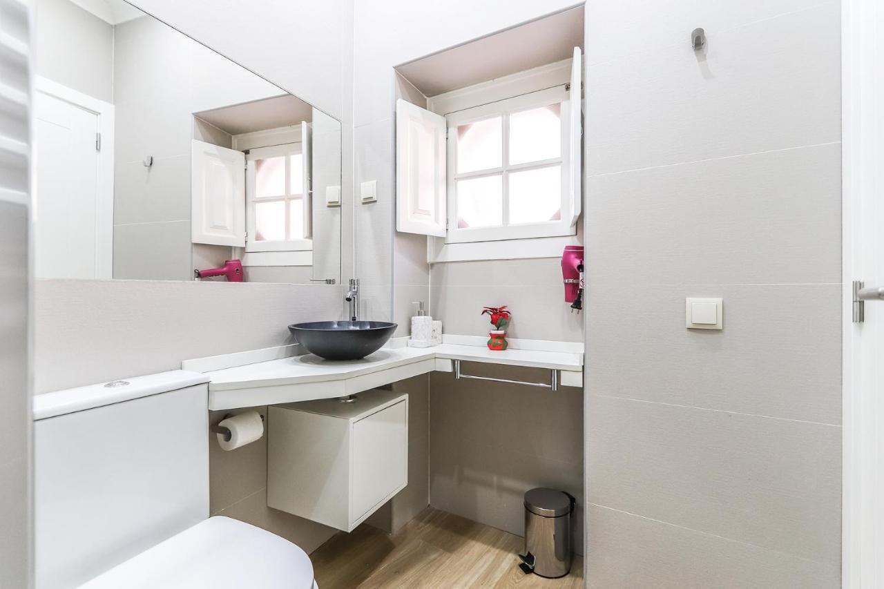 Vita Portucale ! Moscavide Casa Branca W/ Terrace Lisboa Ngoại thất bức ảnh