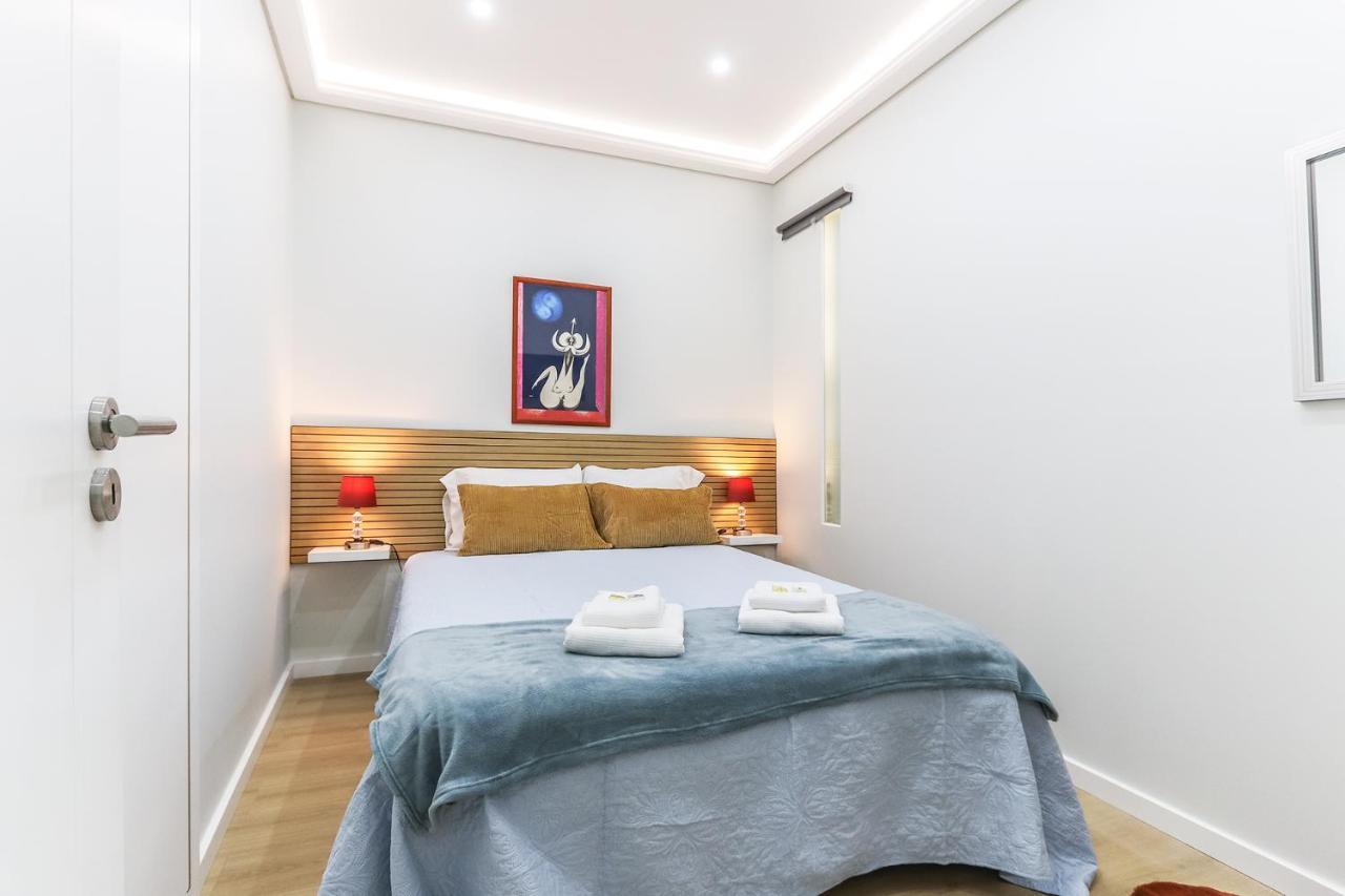 Vita Portucale ! Moscavide Casa Branca W/ Terrace Lisboa Ngoại thất bức ảnh